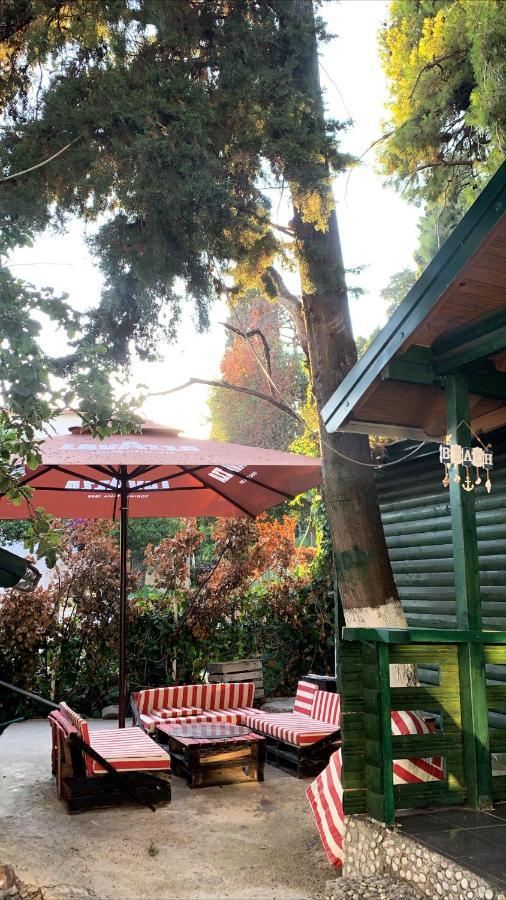 Guesthouse Riviera "Xh&M" Dhërmi Dış mekan fotoğraf